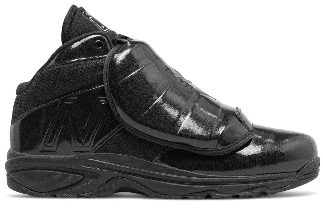 New Balance Men's Umpire Home Plate Shoe: MU460V3 Footwear New Balance 